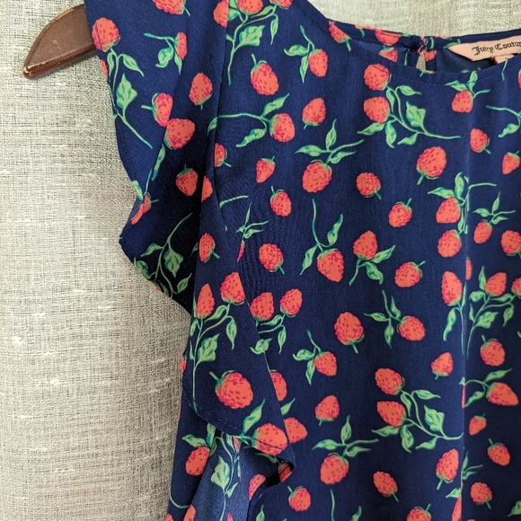 Juicy Couture strawberry pattern top size small - Picture 5 of 8